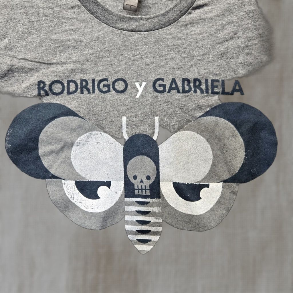 Vintage Rodrigo Y Gabriela Shirt Adult Small Gray 2013 Us Summer Tour Tee T Shirt Mens Hoodie, Sweatshirt | FlexRushtees.com