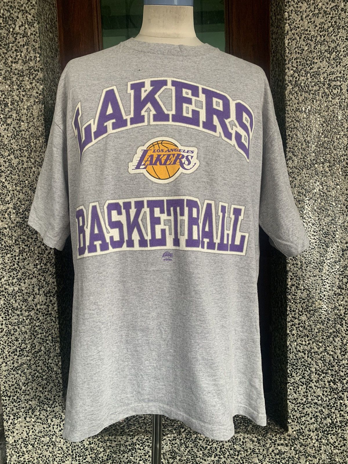 Starter X Vintage Vintage Starter Los Angeles Lakers Basketball Nba T Shirt