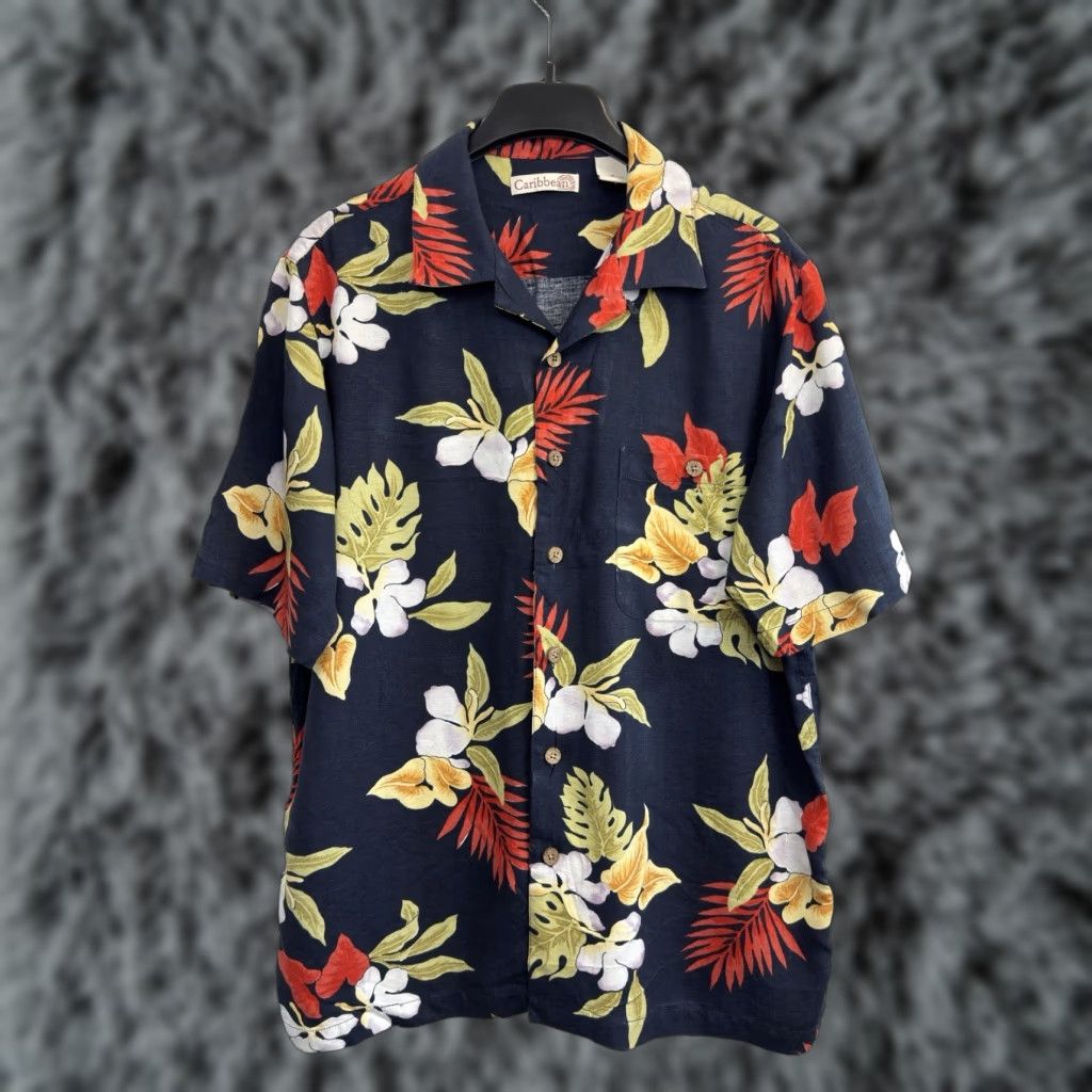 Vintage Caribbean Shirt Mens M Navy Blue Palm Tree Floral Hawaiian Camp Shirt Tropical