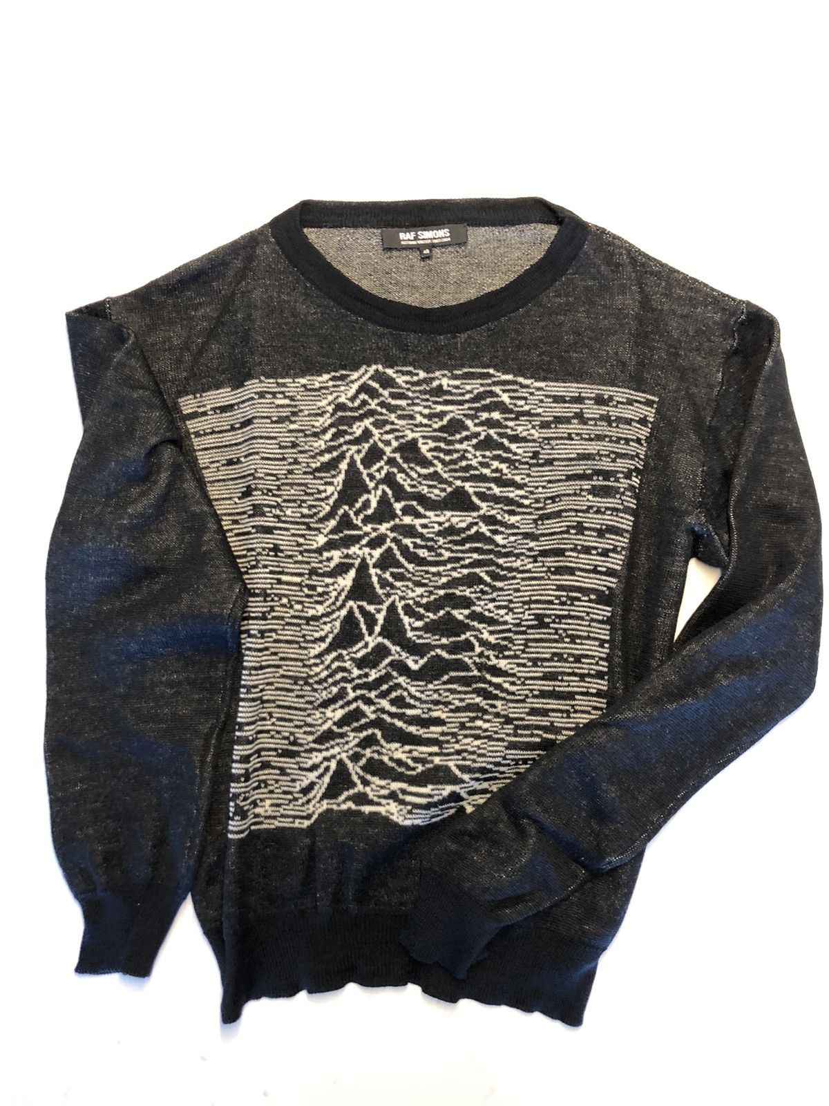 Raf Simons Aw03 Closer Joy Division Unknown Pleasures Sweater T-Shirts, Hoodie, Sweatshirt | AU16VibeMintTees.com