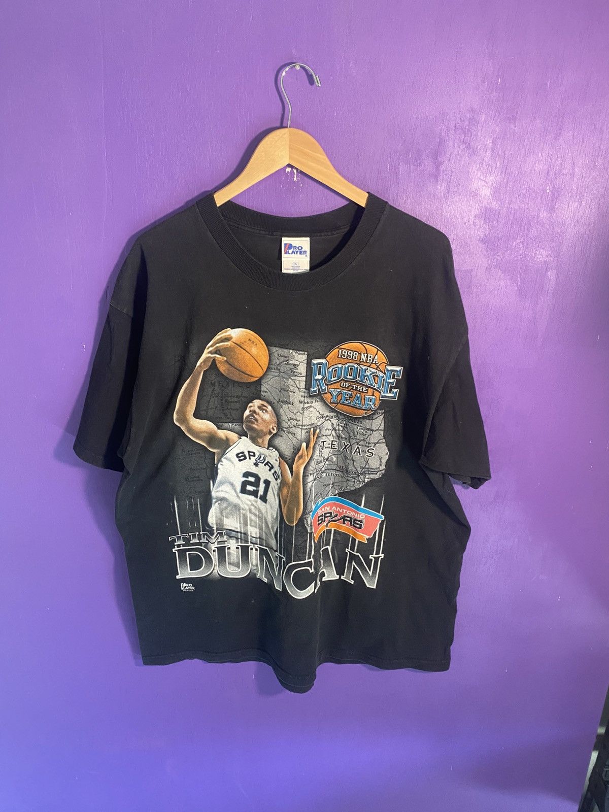 Pro Player X Vintage Vintage 1998 Spurs Tim Duncan Rookie Of The Year T Shirt Hoodie, Sweatshirt | FlexRushtees.com
