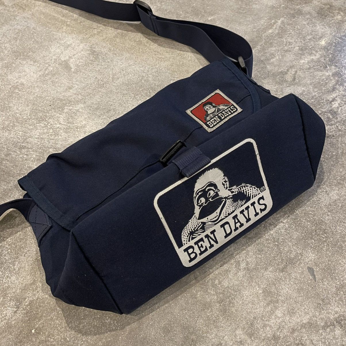 Davis Ben Davis Sling Bag