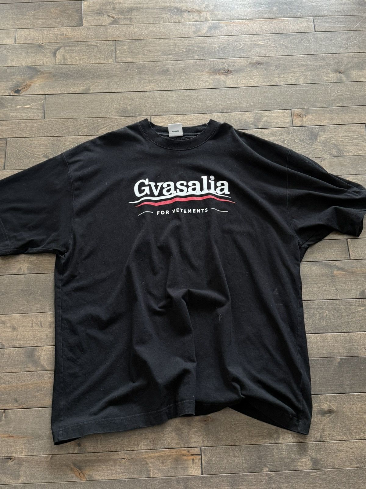 Vetements Gvasalia T-Shirts, Hoodie, Sweatshirt | FlexRushtees.com