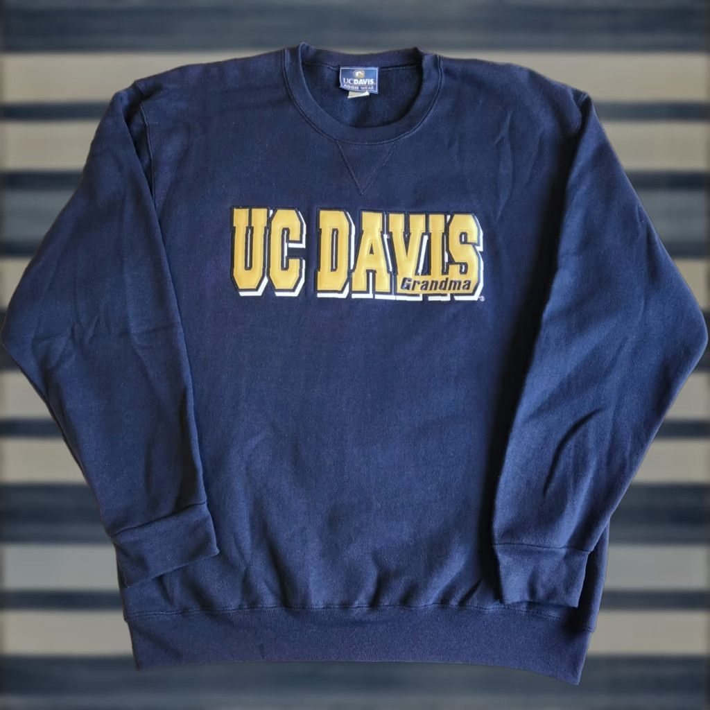 Vintage Aggie Wear Uc Davis Grandma Navy Blue Lrg Embroidered Graphic Sweatshirt Hoodie Men T-Shirts | FlexRushtees.com