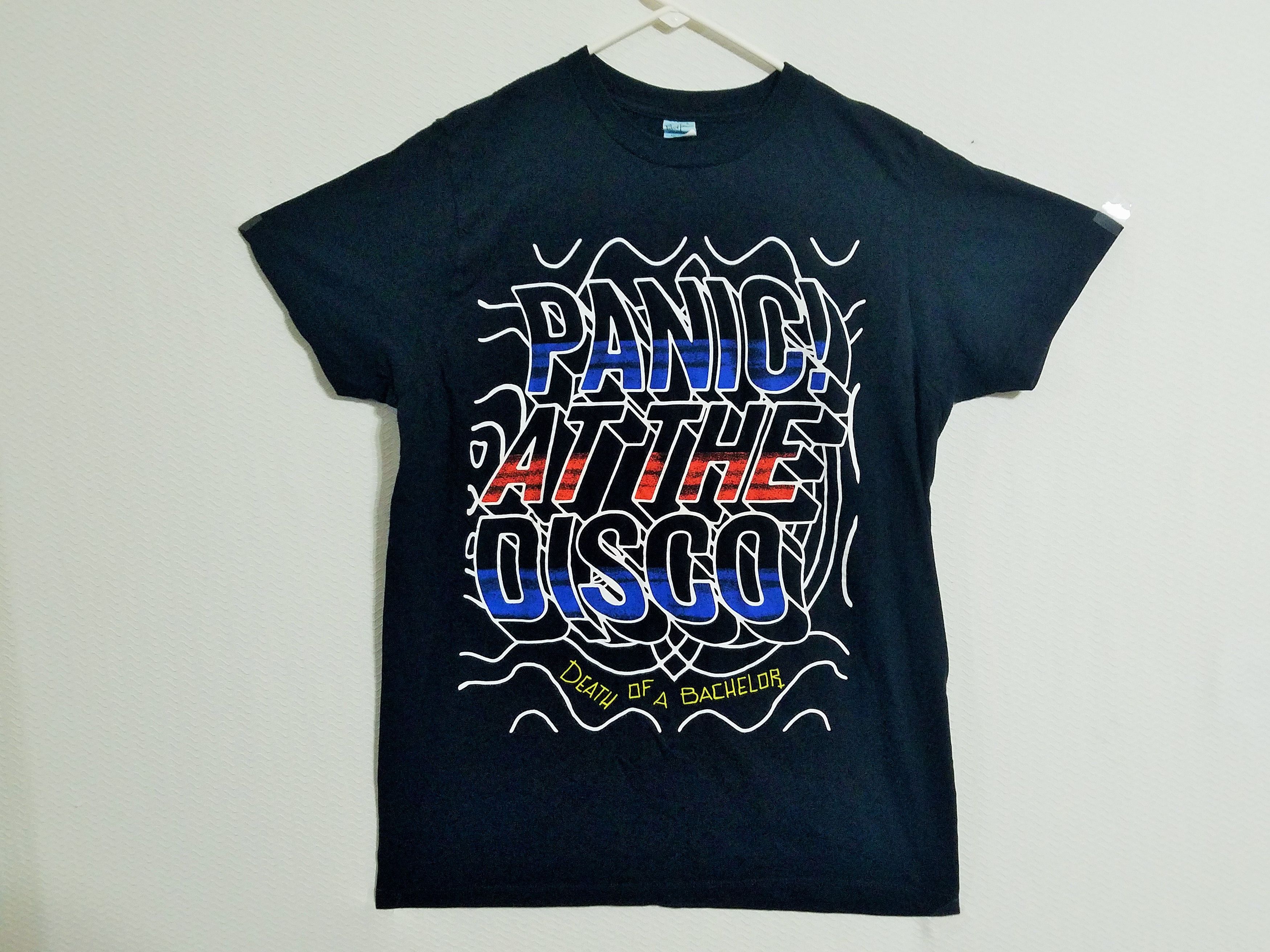 Vintage Panic At The Disco Band Tee T Shirt Men S Medium Black Hoodie, Sweatshirt | FlexRushtees.com