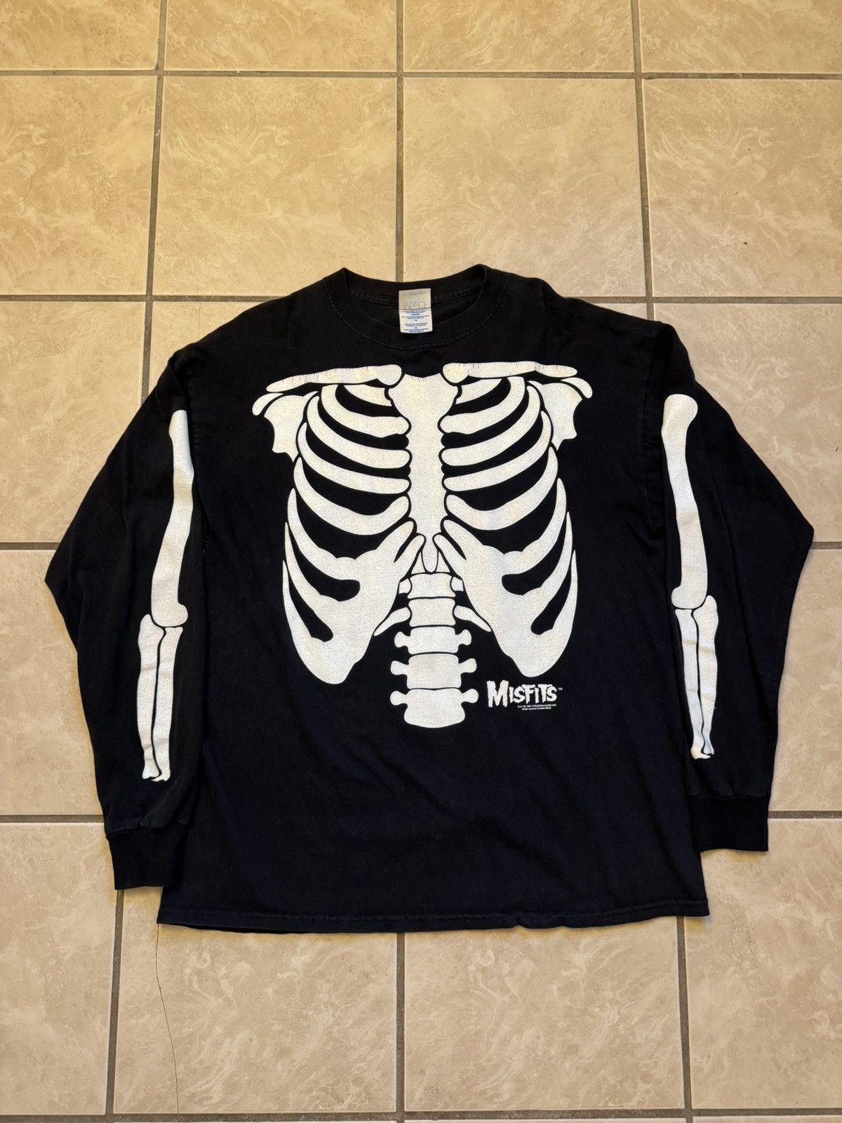 Misfits Shirt Skeleton Xl Punk Band Tour Glow In Dark 1997 Hoodie, Sweatshirt | FlexRushtees.com