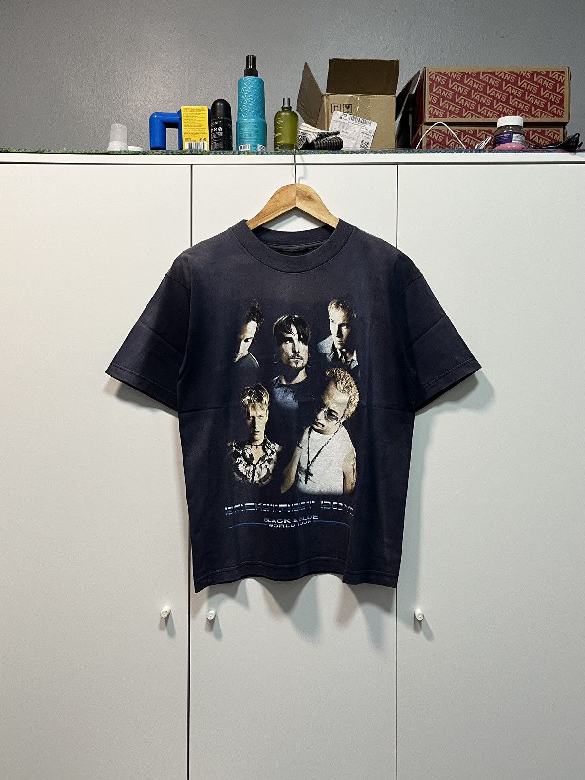 Giant Vintage 2000 Backstreet Boys World Tour T-Shirts, Hoodie, Sweatshirt | FlexRushtees.com