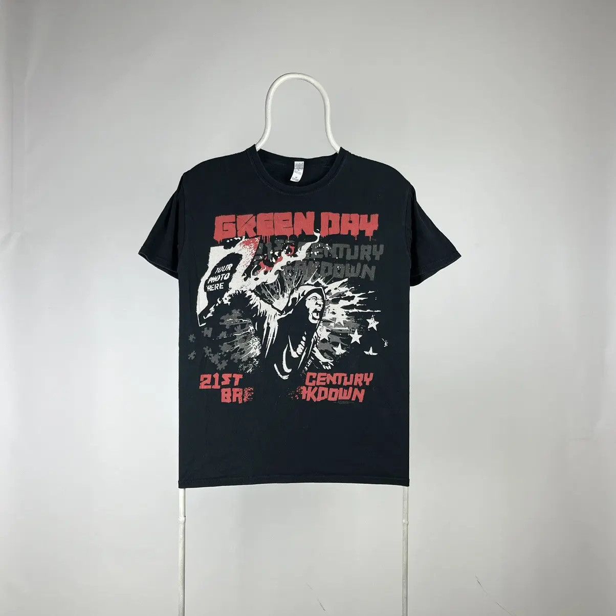 Band Tees Green Day Tshirt Century Rock Band Size Medium Hoodie, Sweatshirt | FlexRushtees.com