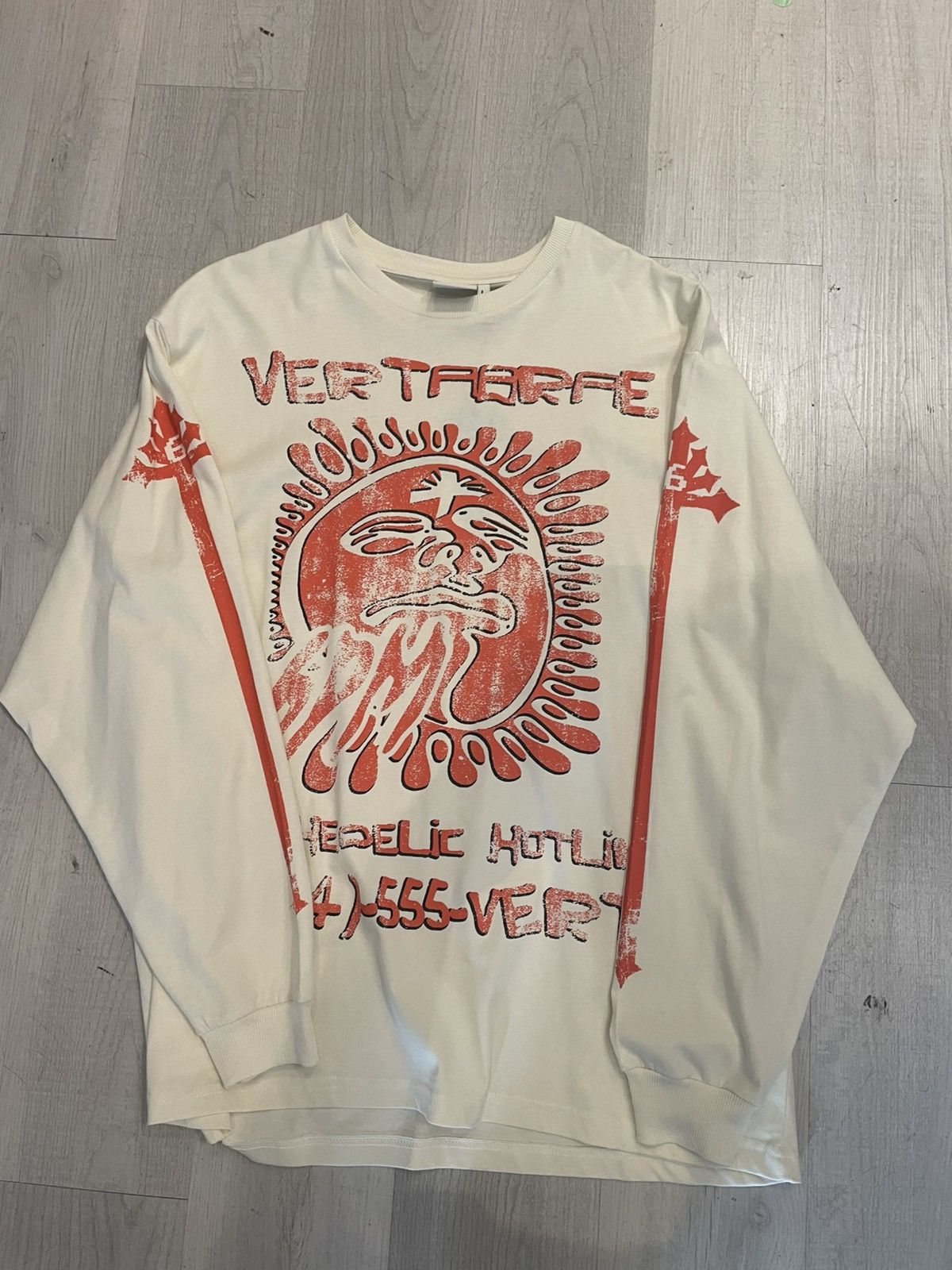 6pm Psychedelic Longsleeve T Shirt Cream L