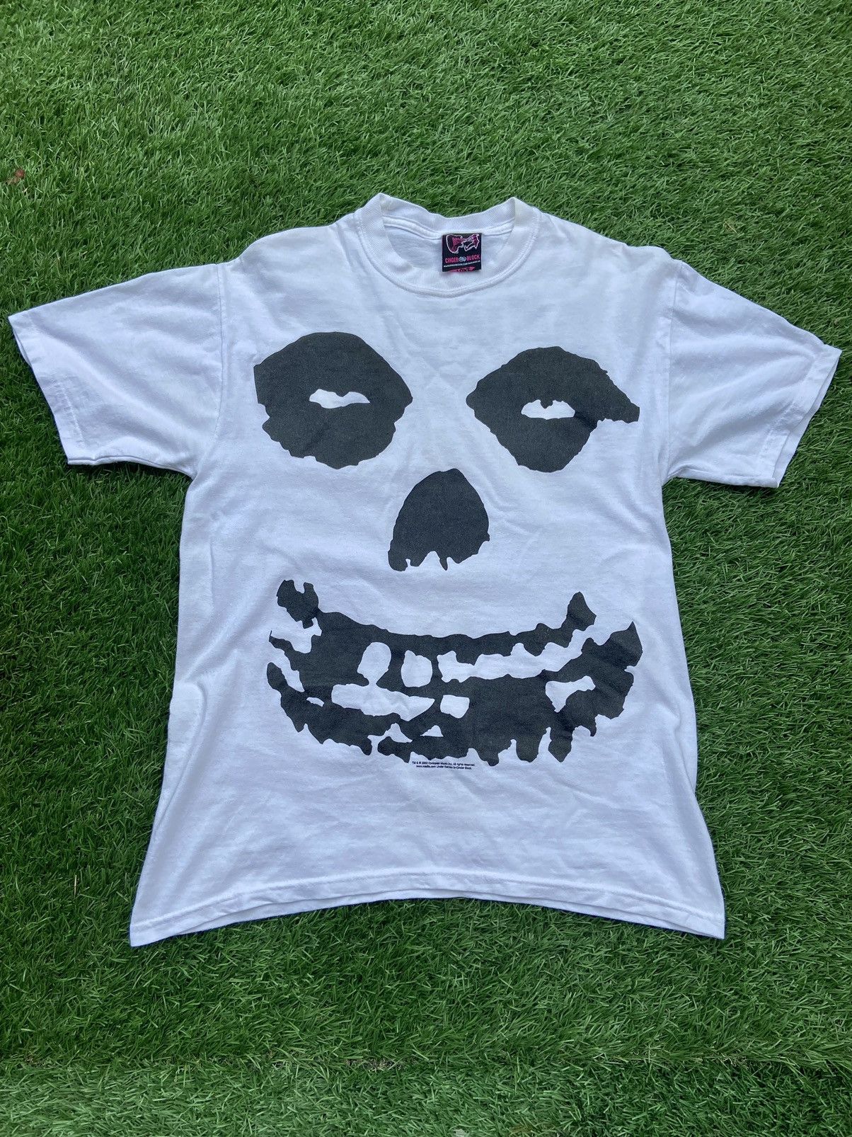 X Vintage Misfits Vintage 2002 Skeleton White Face T Shirt Hoodie, Sweatshirt | FlexRushtees.com
