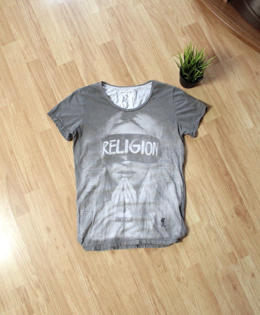 Band Tees Vintage Y2k Religion London Streetwear Japan T Shirt Hoodie, Sweatshirt | FlexRushtees.com