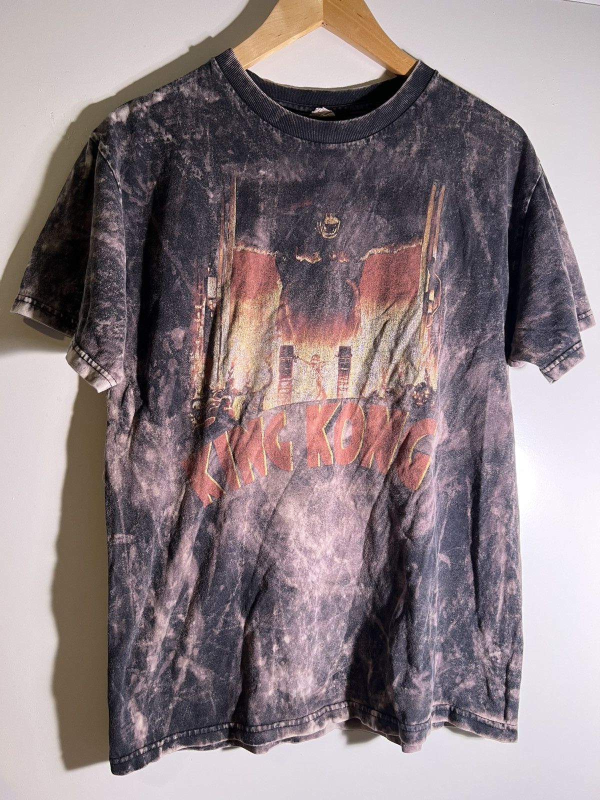 Vintage Y2k 2000 S Vtg Vintage King Kong Movie Bleached T Tee Shirt Hoodie, Sweatshirt | FlexRushtees.com