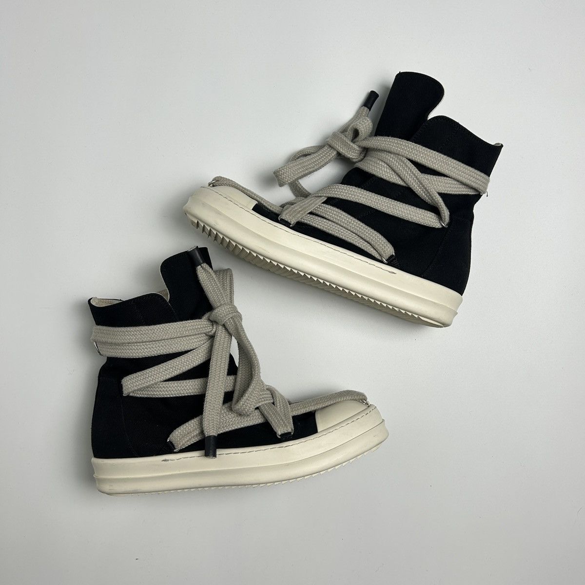 Owens Rick Owens Hexagram Jumbo Lace Ramones T-Shirts, Hoodie, Sweatshirt | AU16VibeMintTees.com