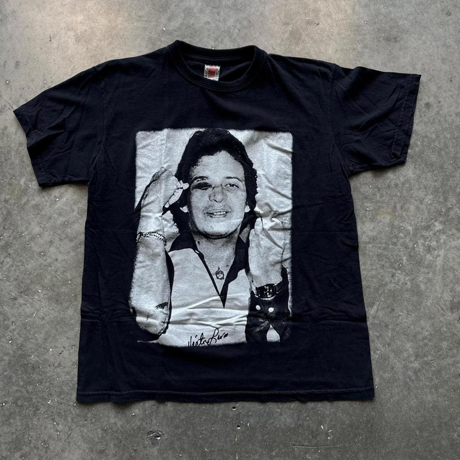 Other Hector Lavoe Beat Up Black White Y2k T Shirt Hoodie, Sweatshirt | FlexRushtees.com