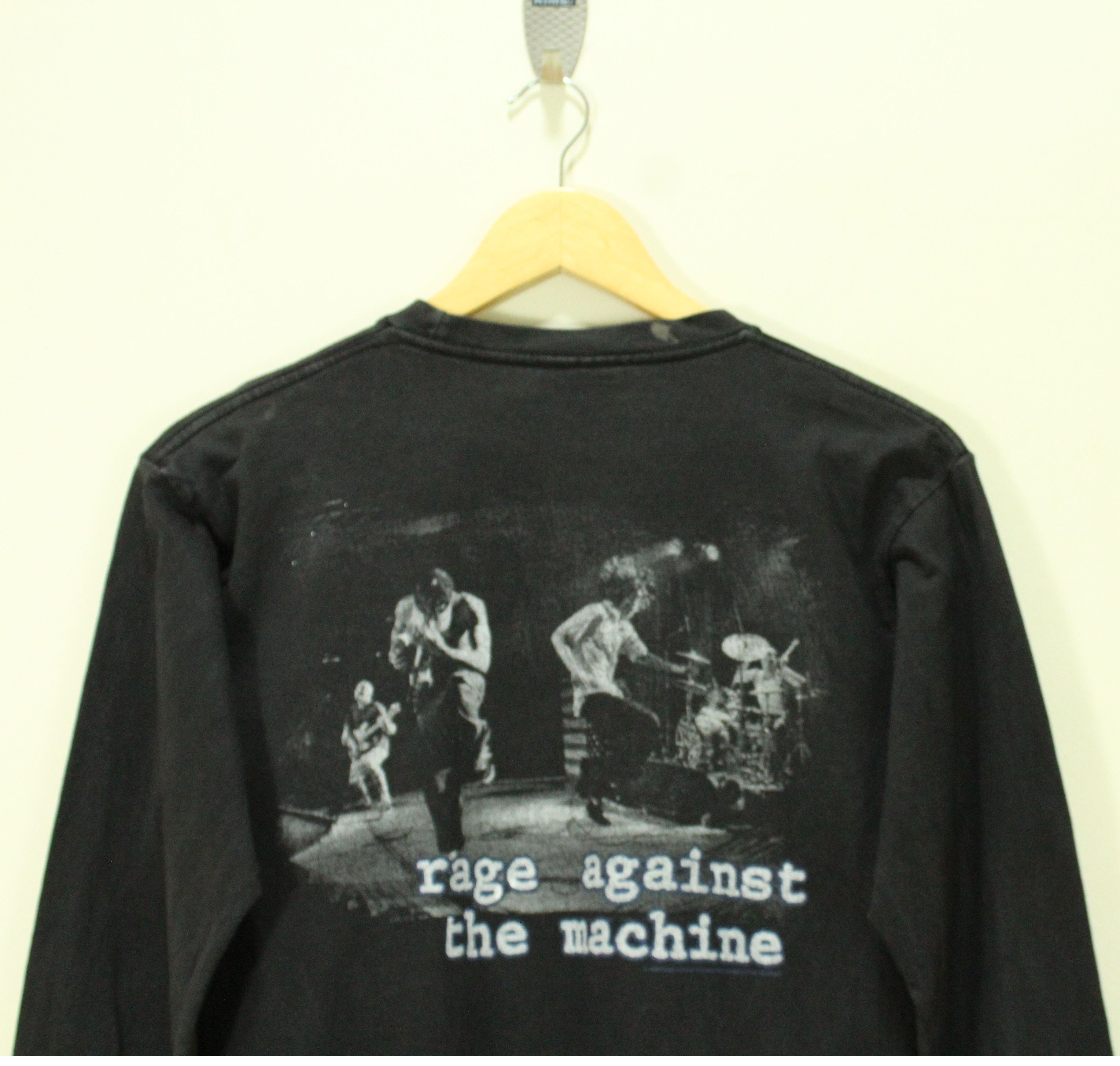 Vintage Rage Against The Machine T Shirt Long Sleeve Hoodie, Sweatshirt | AU16VibeMintTees.com