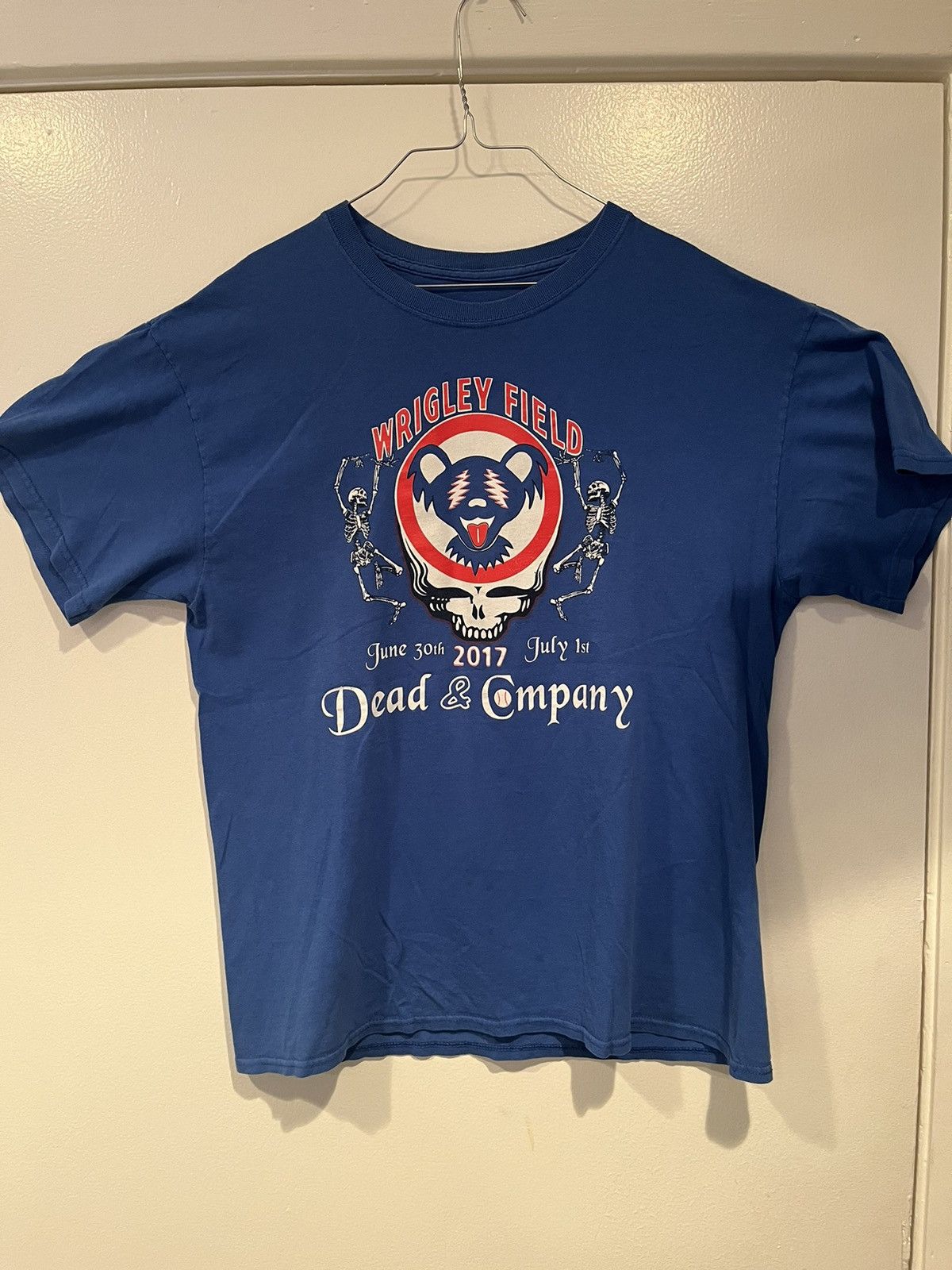 Dead 2017 Grateful Dead Wrigley Field Concert Tshirt Hoodie, Sweatshirt | FlexRushtees.com
