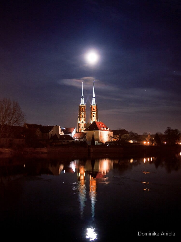 Full moon - full by Dominika Aniola